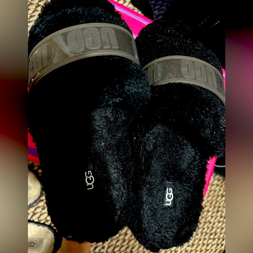 UGG ( Brand new )